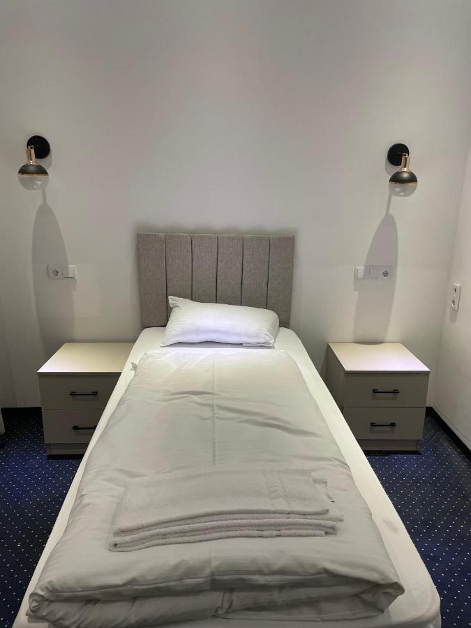 Gastpark Hotel مانشينغ المظهر الخارجي الصورة