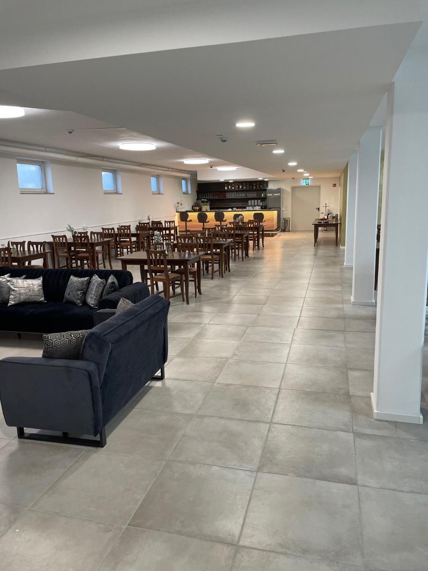 Gastpark Hotel مانشينغ المظهر الخارجي الصورة